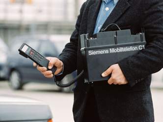 6-autotelefon-siemens-c1-1986-e1487774537667