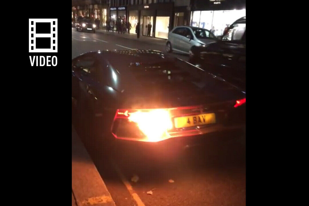 Dieser Aventador hat sich selbst in Flammen gesetzt