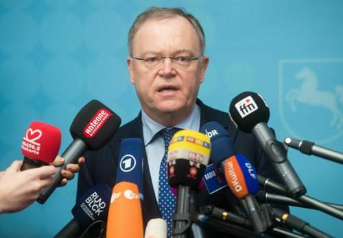 Piëchs Worte haben nach wie vor Gewicht: Großes Medieninteresse, als Niedersachsens Ministerpräsident Stephan Weil Stellung bezieht