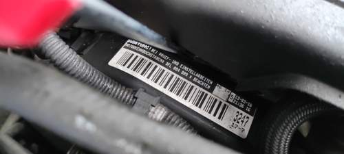 Aufkleber am Motor 2.0L Diesel 150 PS