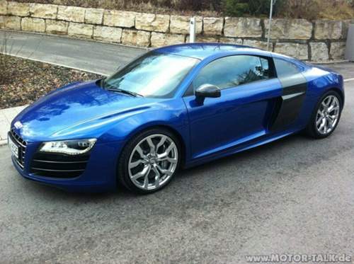 R8 Sepangblau