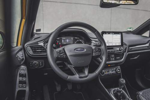 Übersichtlich und weitgehend selbsterklärend: im Cockpit macht Ford sehr viel richtig