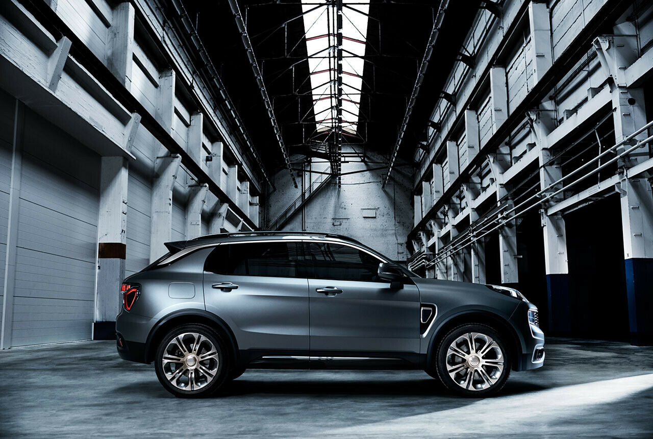 Lynk&Co 01