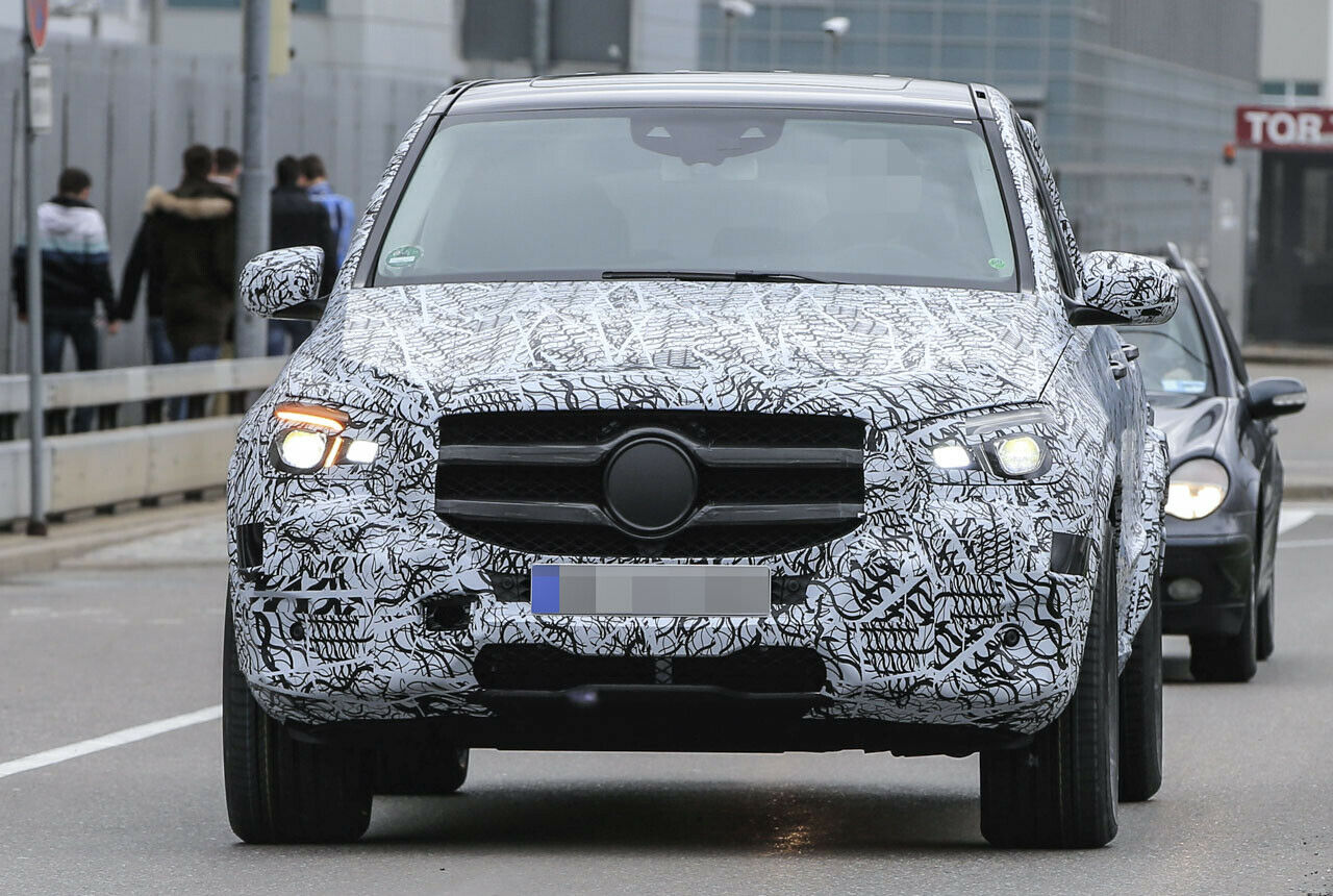 Mercedes GLE (2018): Schon die Frontansicht des neuen SUV erinnert mehr an den kleineren GLC als an den Vorgänger