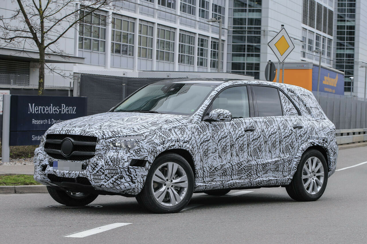 Die technische Basis für den Mercedes GLE bildet die aktuelle E-Klasse W213