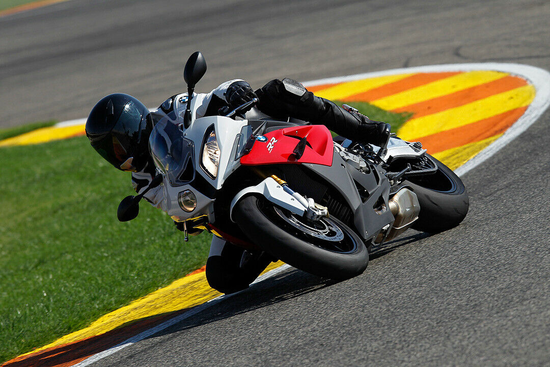 Die BMW S 1000 R