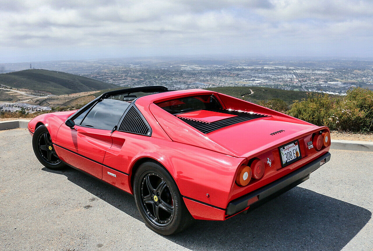 Äußerlich änderte sich am Ferrari 308 fast nichts