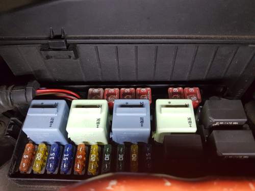 Sicherungskasten Motorraum Mini R52