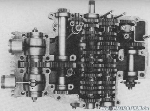 Team-suzuki-p080-rk67-x