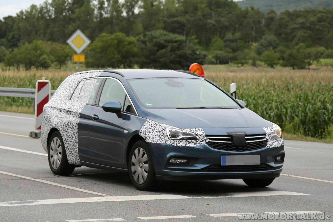 Opel Astra K Sports Tourer Erlkönig: Front