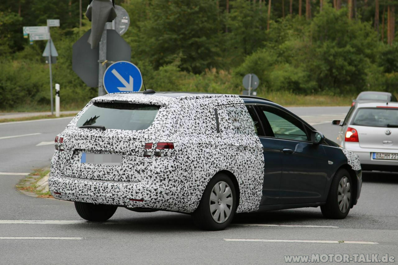 Opel Astra K Sports Tourer Erlkönig