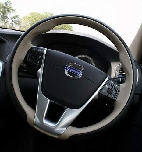 Volvo-s60-t6-steering-wheel