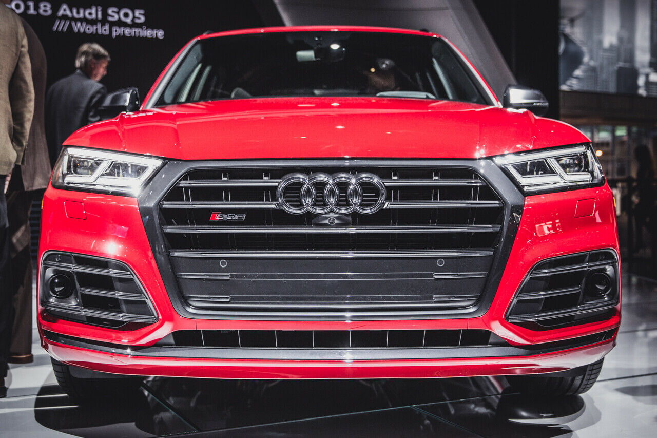 Unter der Haube des neuen SQ5 arbeitet ein 3,0-Liter-Turbobenziner mit 354 PS