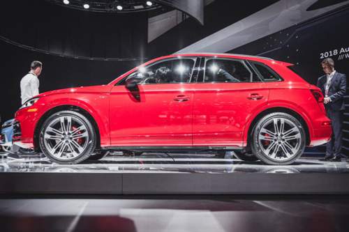 Der SQ5 TFSI (Generation 2) sprintet einen Tick langsamer als der SQ5 TDI (Generation eins)