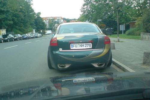 Hinten