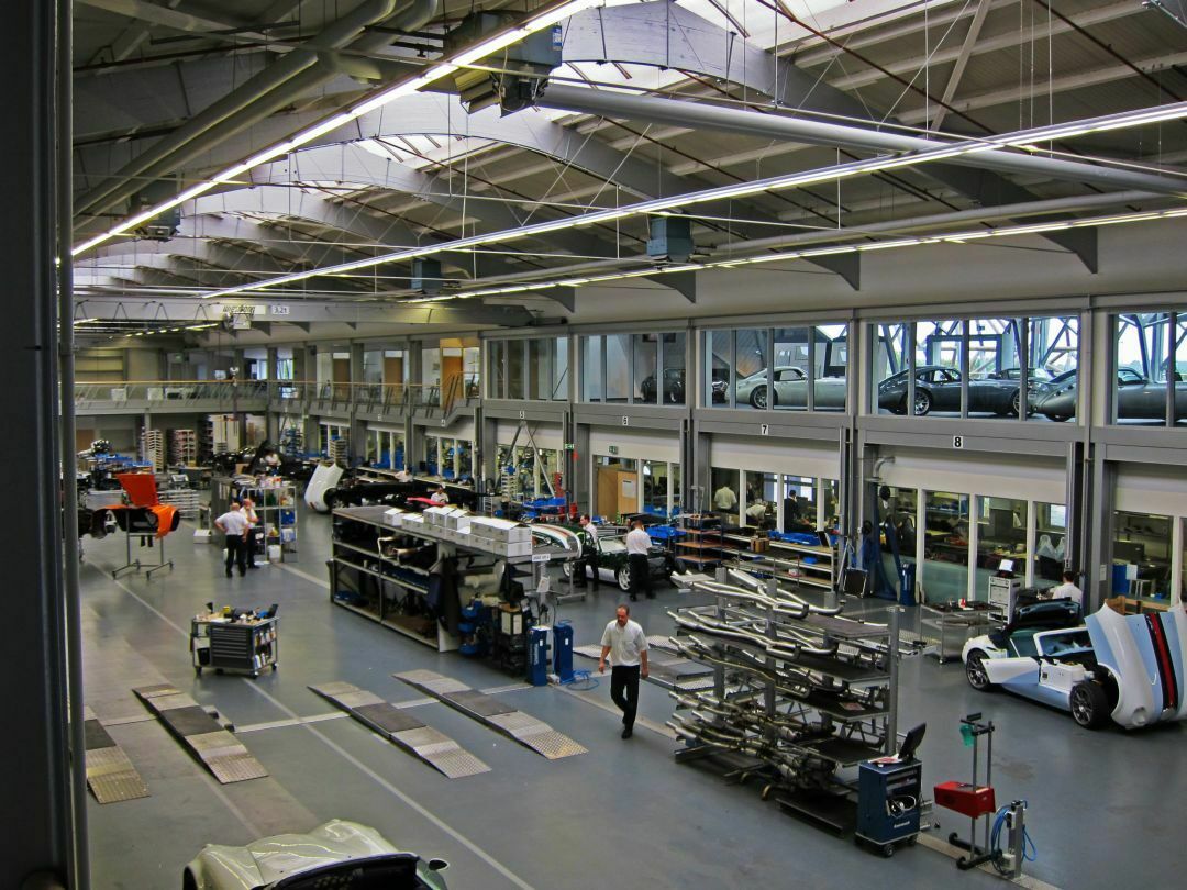 Blick in die Wiesmann Werkshalle