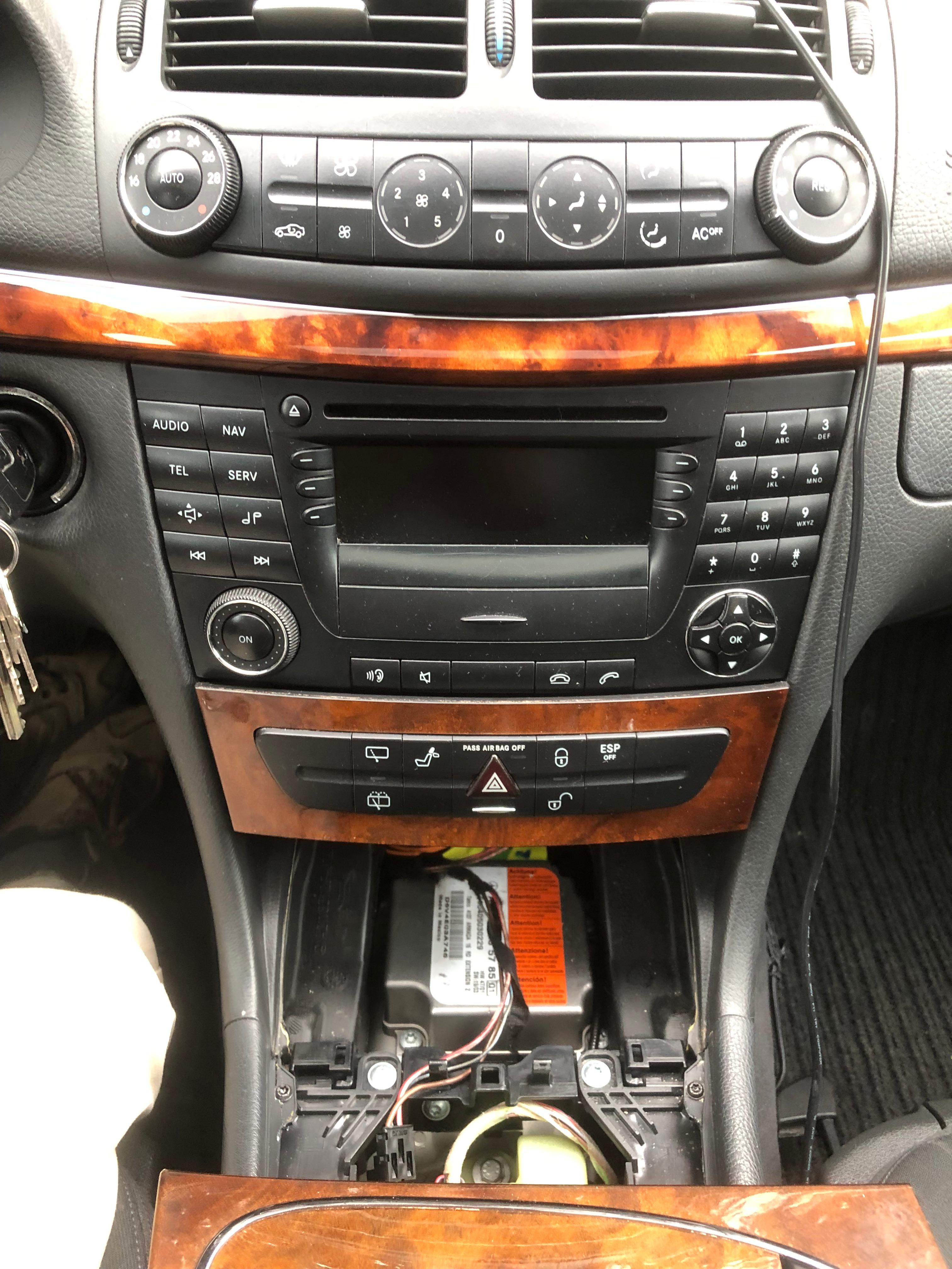 Wieso funktioniert das Android Radio am S211 E220CDI 2004 nicht