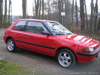 Mazda 323 mit 7x15 und 195/50r15