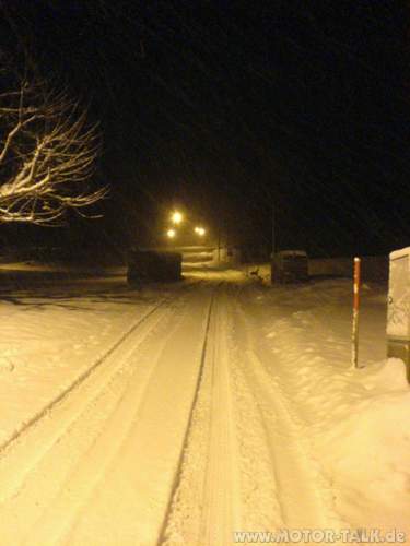 Touran-schuetzenhaus-schnee-21-12-2009-000b