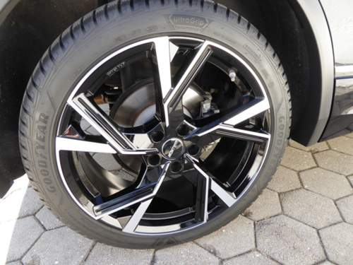 Winterreifen 255/40 R20
