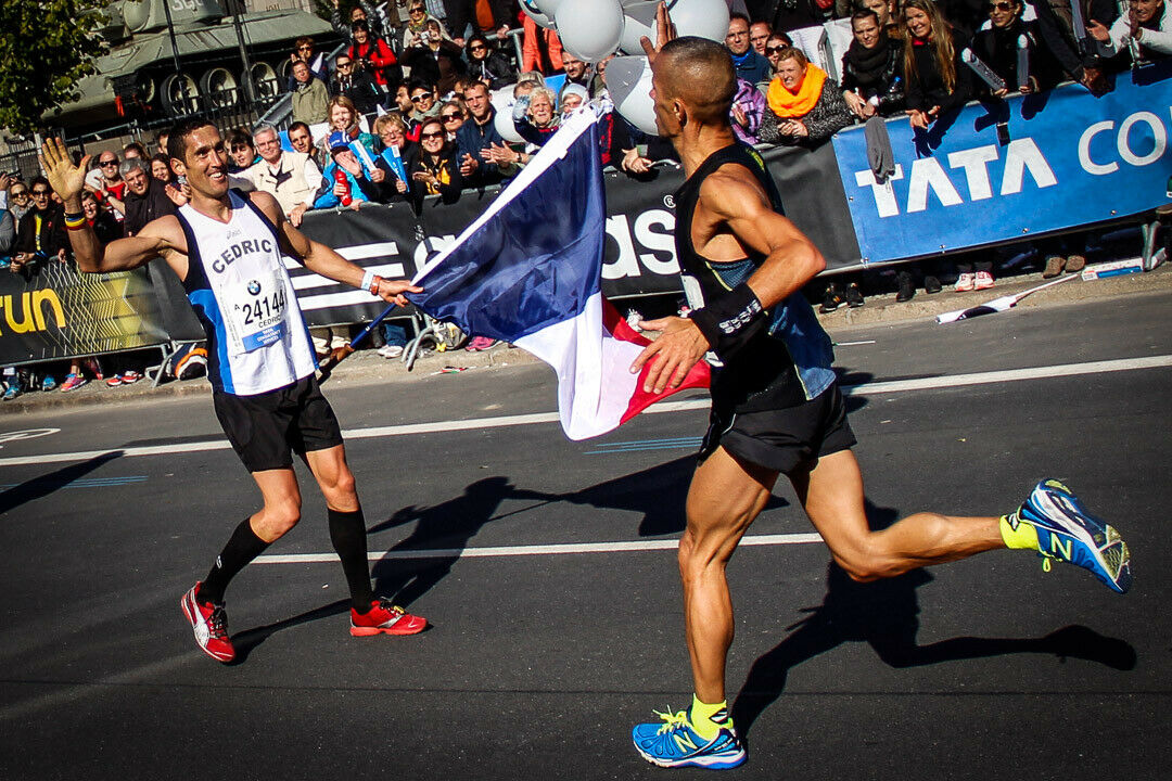 Zwei Läufer im Runners High