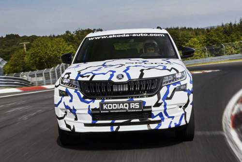 Im Kodiaq RS wird Skoda einen 2,0-Liter-Biturbo-Diesel einsetzen. Das Aggregat leistet 240 PS und 500 Nm, Allrad und DKG sind serienmäßig