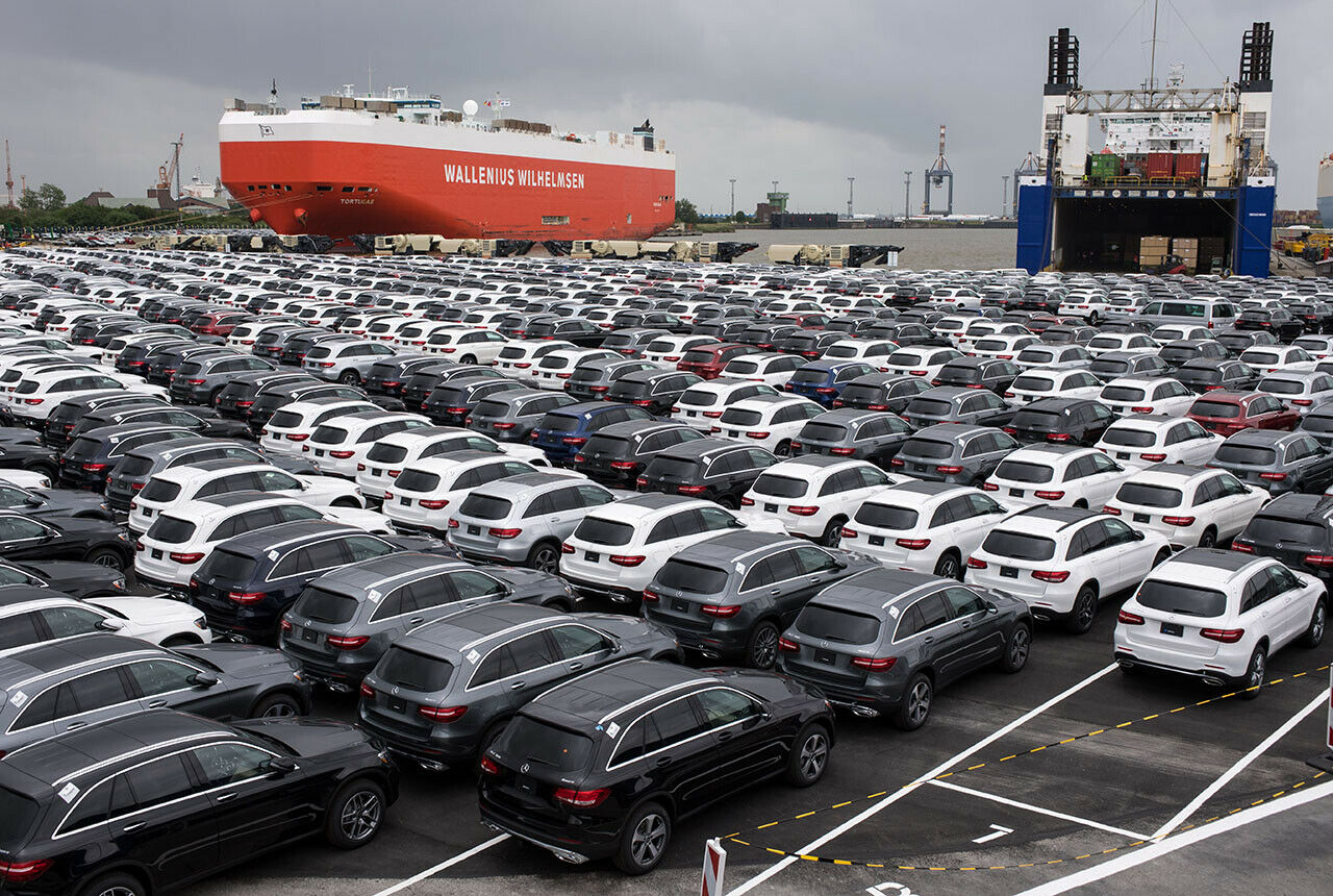 Der Handelsstreit zwischen den USA und der EU belastet vor allem die Autoindustrie. Deutsche Manager haben sich deshalb mit dem US-Botschafter getroffen