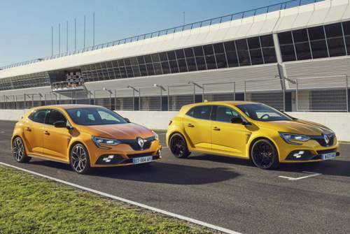Renault bietet den Mégane R.S. als zivilere Sport-Variante und als Rennstrecken-tauglichere Cup-Version. Später kommt der 300 PS starke Trophy