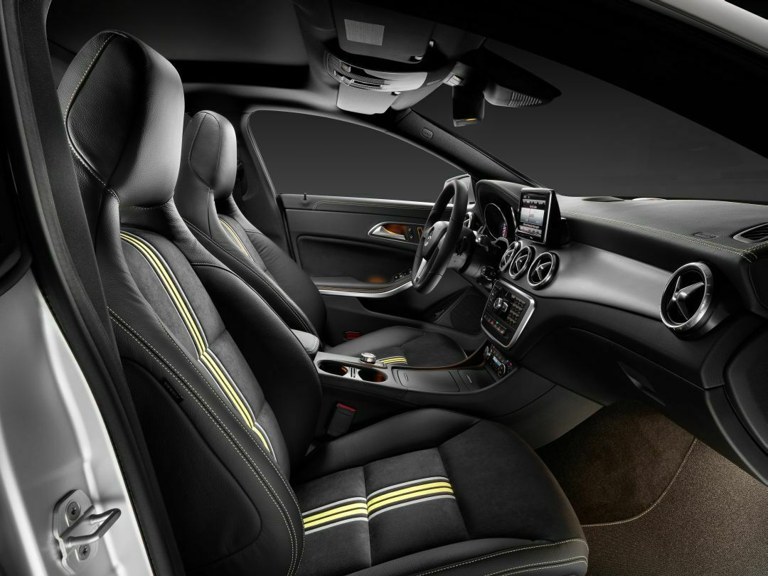 Cockpit: Mercedes-Benz CLA