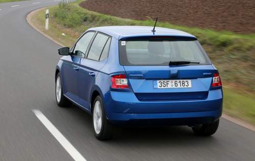 Der neue Fabia wird insgesamt neun Zentimeter breiter, dafür flacher und kürzer