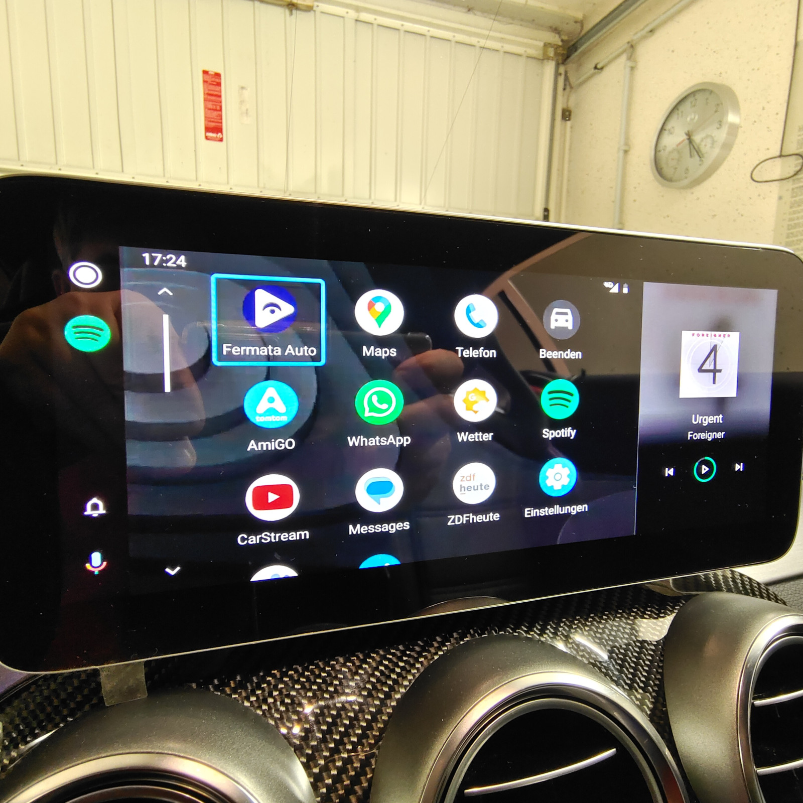 Wireless Android Auto / Apple Carplay Adapter