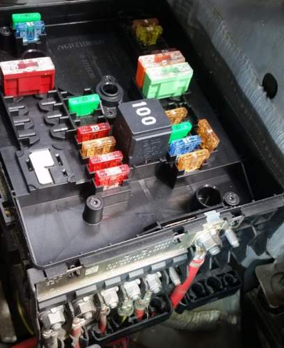 Anschlussmöglichkeit für Zweitbatterie
