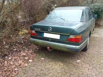 Garagenwagen, top gepflegt. Durchrepariert, wahrscheinlich.