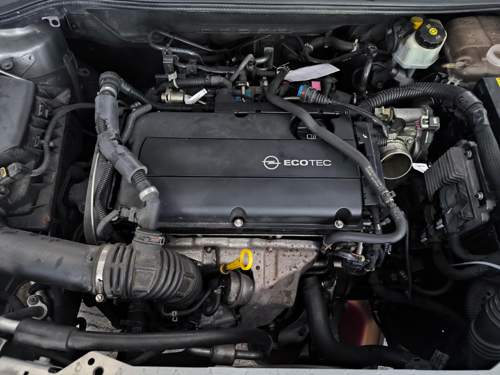 Astra J Motorraum, 1.6 Turbo