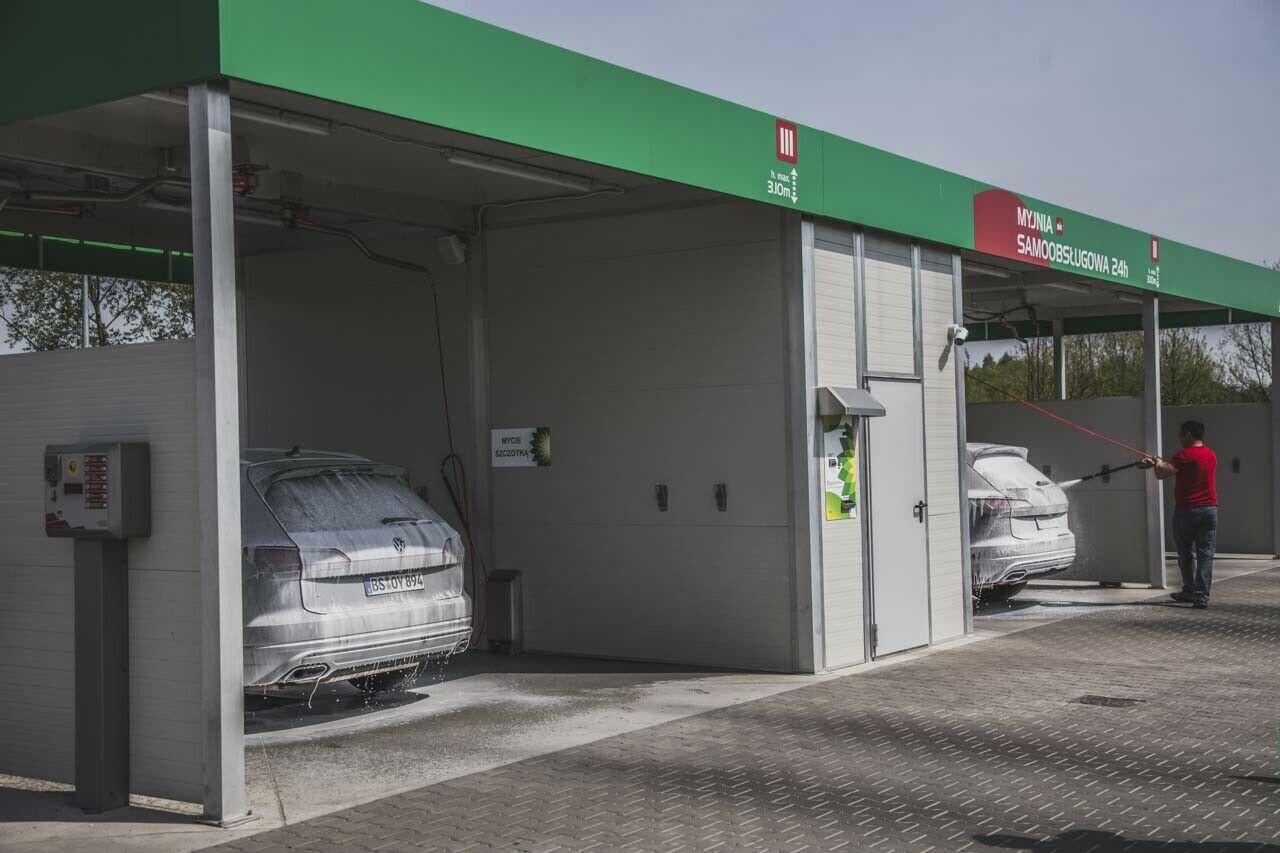 Autowäsche in  der Nähe von Warschau