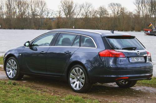 Wer einen Opel Insignia A will, wird meist einen Kombi suchen - und finden: 80 Prozent der Neuwagenkunden griffen zum Sports Tourer