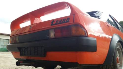 Modell Biertheke: Der Heckspoiler bei Karis i2800 ist ein seltenes Exemplar von Kamei