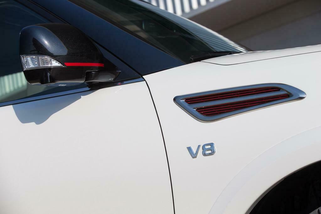 Im Patrol Nismo steckt ein Vertreter von Nissans VK-Motorenfamilie. Der Achtzylinder mobilisiert 434 PS