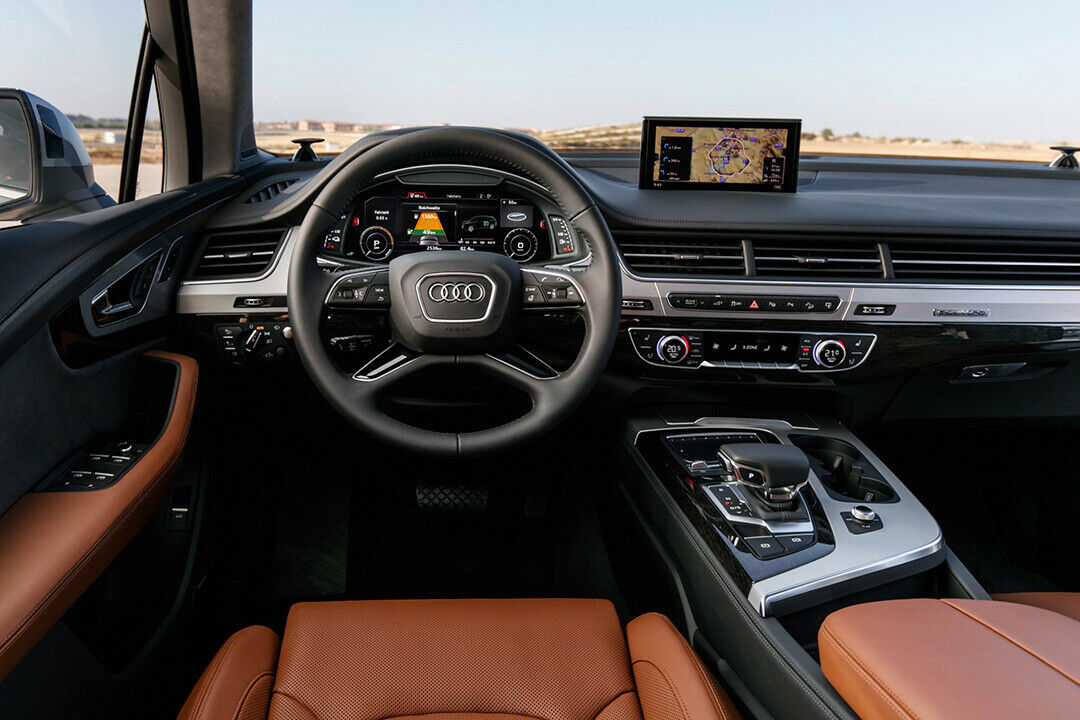 Audi Q7 E-Tron 3.0 TDI quattro: Cockpit