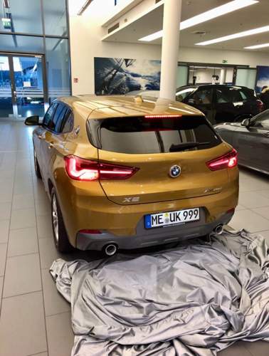 X2 bei der Abholung.jpg