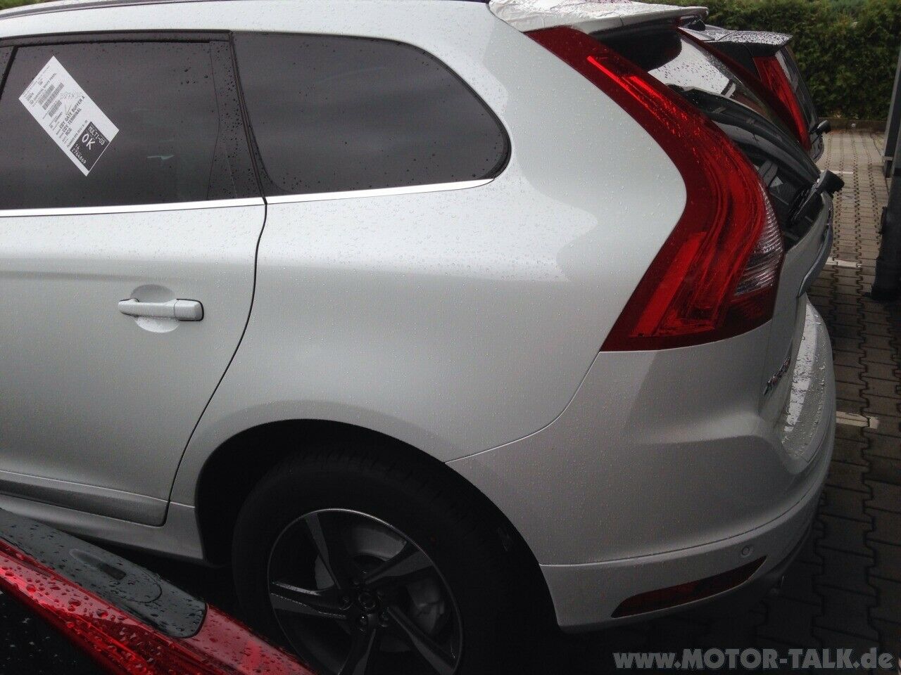 XC60 R-Design Crystal White
