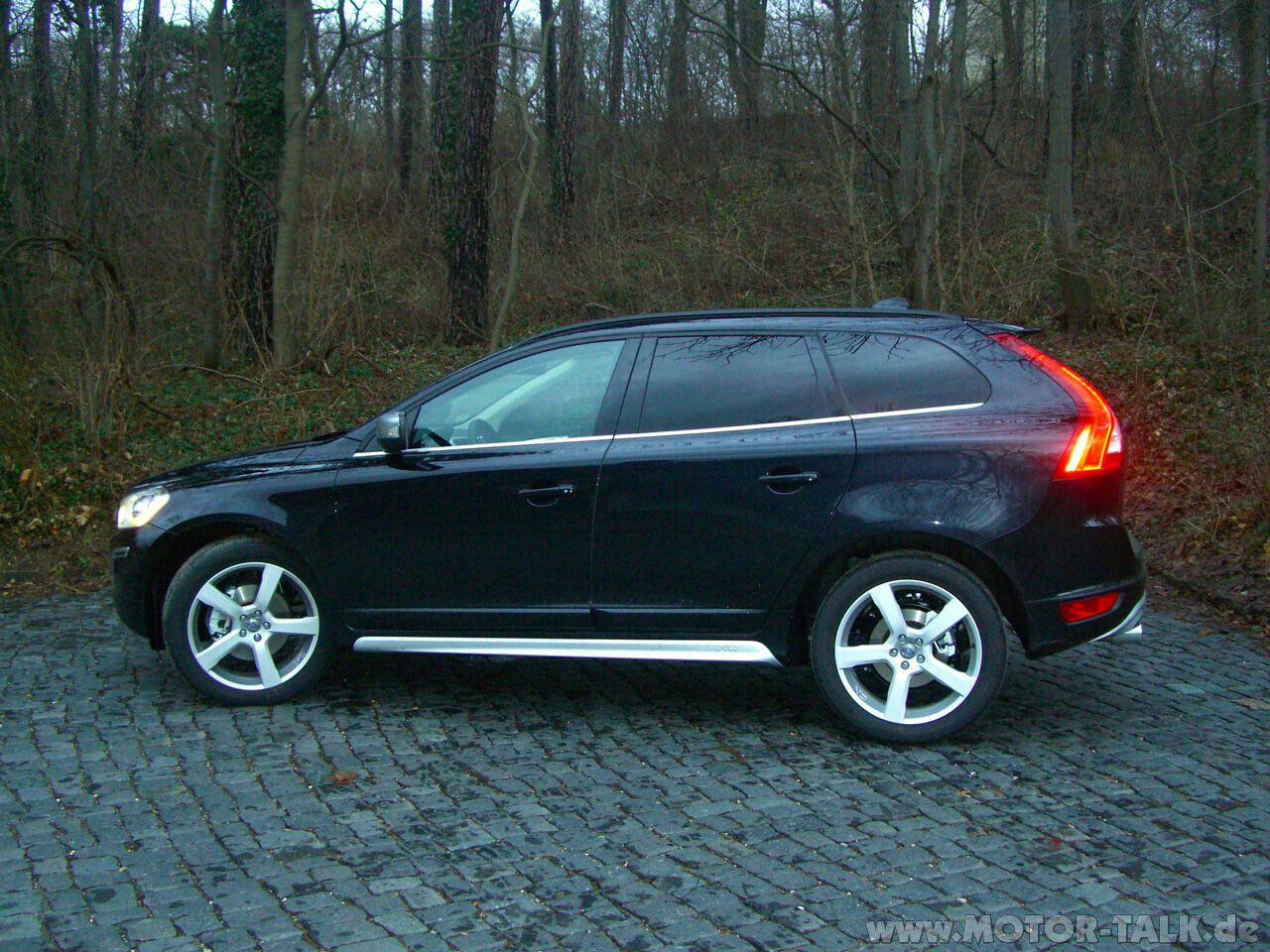 XC60 R-Design MY2011