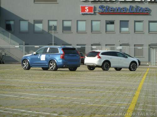 T6 mit Begleiter