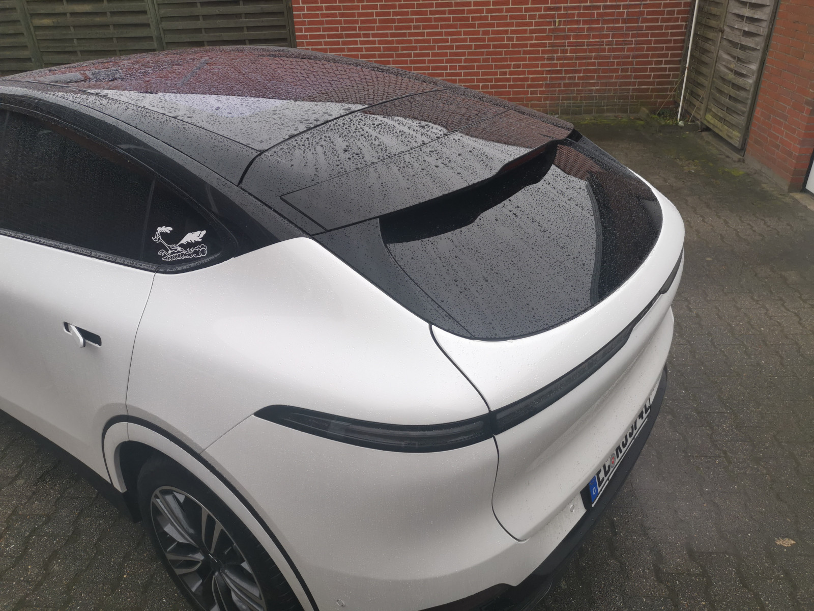 XPENG G6 Performance: Auf wiedersehen Tesla Model Y LR mit Boost, weiß, weiß, AHK, Homelink usw.