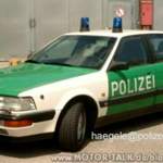 Polizei V8!