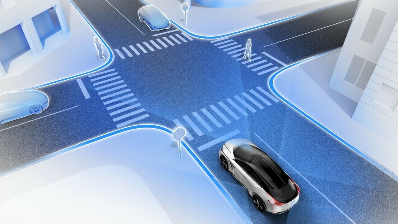 Nissan hat damit begonnen, teilautonome Funktionen im Fahrzeugprogramm auszurollen. Die Studie IMx kann natürlich auf dem Papier schon deutlich mehr