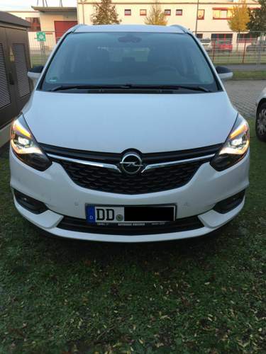 Zafira-front
