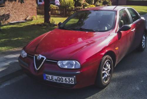 Der Alfa Romeo 156 war das Erfolgsmodell der Italiener. Zwei Jahre nach dessen Marktstart machte das Modell 50 Prozent der gesamten Alfa-Produktion aus