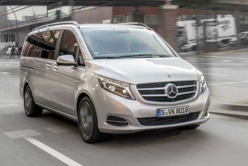 Der große Van von Mercedes startet gebraucht mit einem Jahr TÜV und wenig Laufleistung bei rund 30.000 Euro