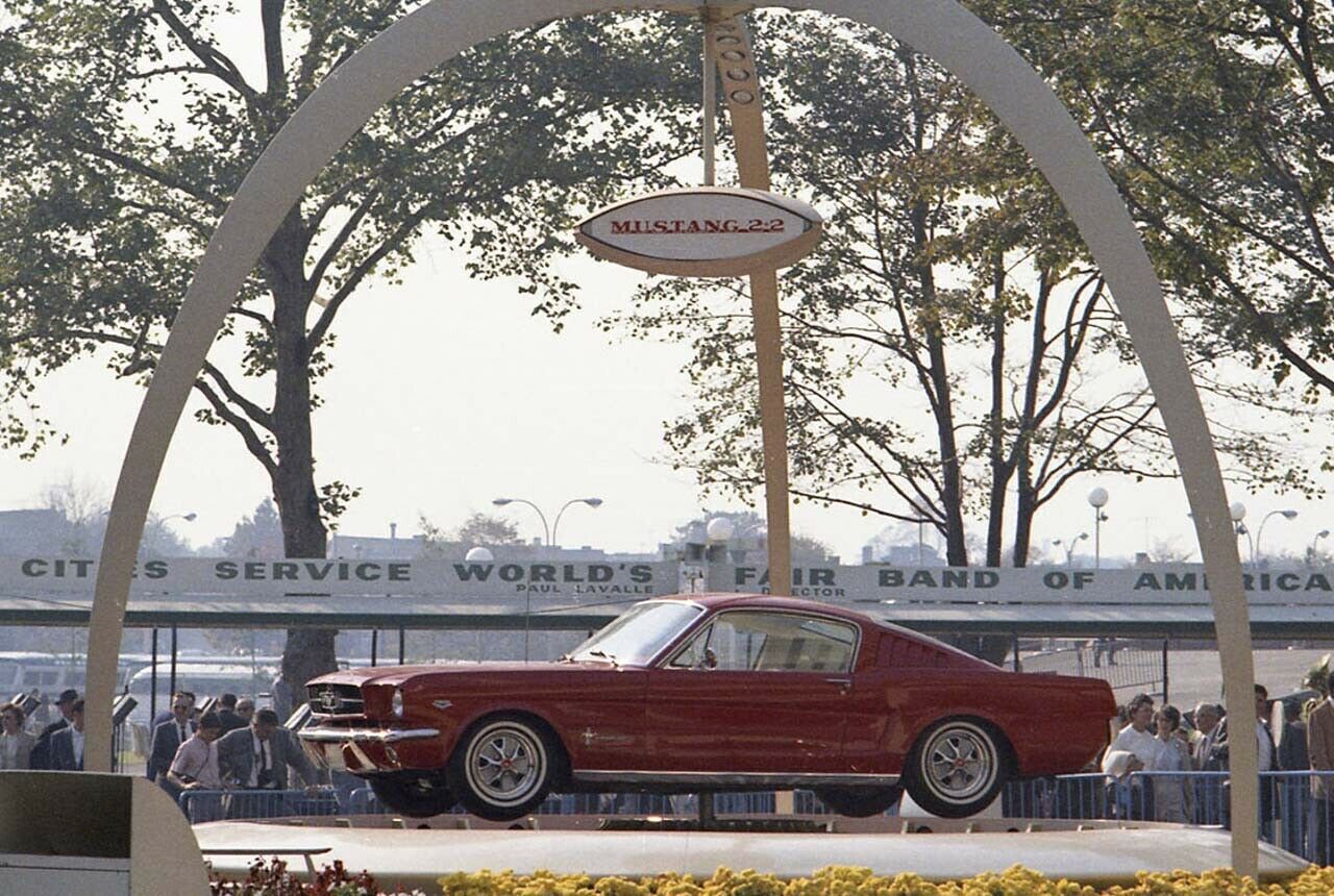 So stellte Ford 1964 den Mustang in New York vor